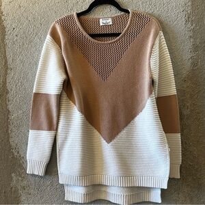 Stylish Beige and Cream Crew Neck Sweater